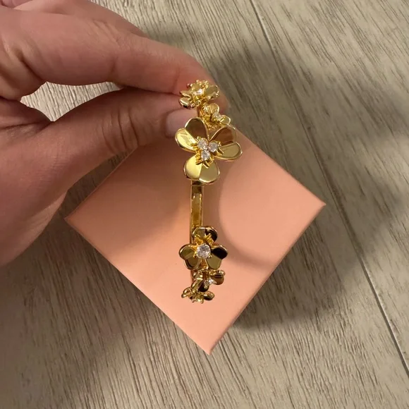 frivole 7 flowers gold bracelet - Picture 3 of 8